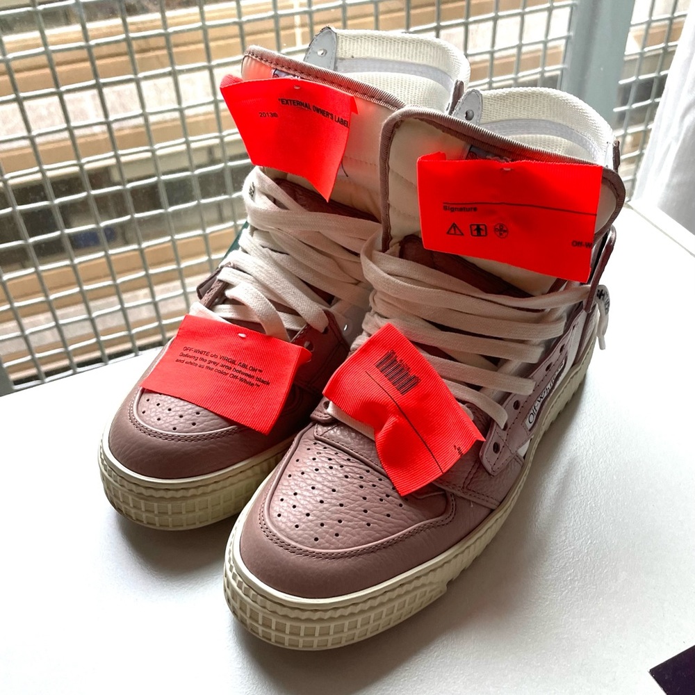 Off white shoes with dust bag! Used ONCE!